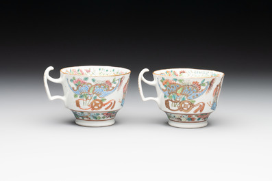 14 Chinese Canton famille rose 'Wu Shuang Pu-style' cups and saucers, 19th C.