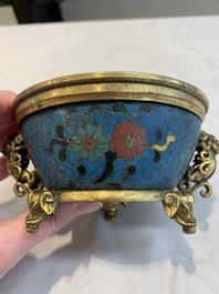 A fine and rare Chinese gilt cloisonn&eacute; tripod censer with floral design and 'luduan' handles, Jingtai mark, 17th C.