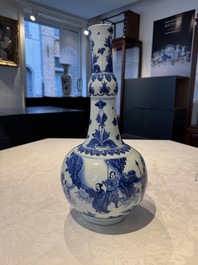 A Chinese blue and white 'Wen Wang Fang Xian 文王訪賢' bottle vase, Transitional period