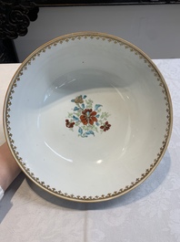 A rare Chinese famille rose 'Scotsmen' bowl, Qianlong, ca. 1745