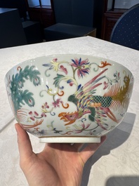 A Chinese famille rose 'phoenix' bowl, Xuantong mark, 20th C.