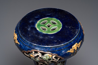 A Chinese or Vietnamese polychrome-glaze pottery jardini&egrave;re and stand, 19th C.