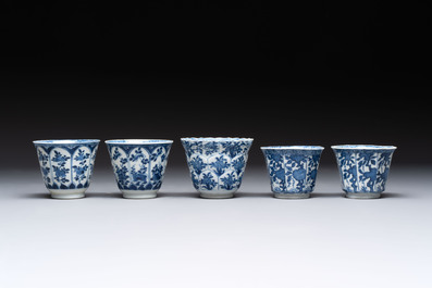 16 Chinese blue and white wares, Ming/Qing
