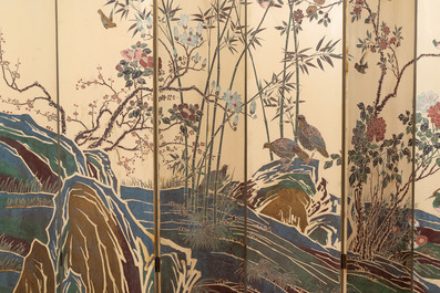 A Chinese polychrome lacquered wooden eight-panel folding screen with a pond scene, 19/20th C.