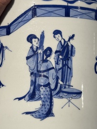 A large Chinese blue and white 'Li Jing Qu Qi 李靖娶妻' brush pot, 19th C.