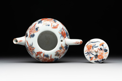 A collection of 22 Japanese Imari wares, 17/19th C.