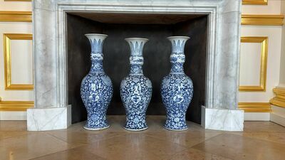 A large Chinese blue and white vase with dragons, peonies and antiquities, Johanneum mark, ex-collection of August the Strong, Kangxi