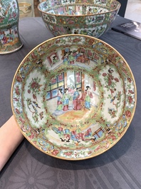 A Chinese Canton famille rose covered vase and two bowls, 19th C.