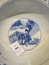 Two Chinese blue and white 'klapmuts' bowls with narrative design, Kangxi
