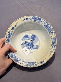 Two Chinese blue and white 'klapmuts' bowls with narrative design, Kangxi