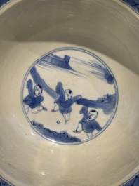 Two Chinese blue and white 'klapmuts' bowls with narrative design, Kangxi