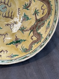 A pair of Chinese famille noire 'dragon' bowls, Wanli mark, 19th C.