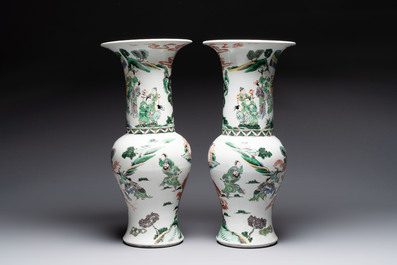 A pair of Chinese famille verte 'yenyen' 'Zhong Kui 鐘馗' vases, 19th C.