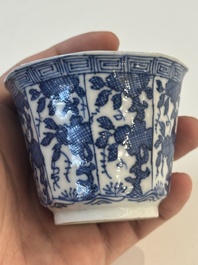 16 Chinese blue and white wares, Ming/Qing