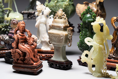 A collection of 26 Chinese jadeite, rock crystal, turquoise, agate and other hardstone carvings, 19/20th C.