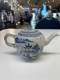 A collection of nine Chinese blue, white and famille rose wares, 18/19th C.