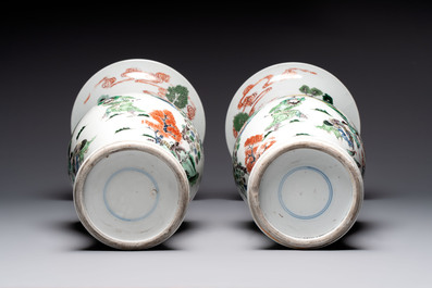 A pair of Chinese famille verte 'yenyen' 'Zhong Kui 鐘馗' vases, 19th C.