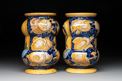 A pair of polychrome Italian maiolica 'Venus' albarelli, 19th C.