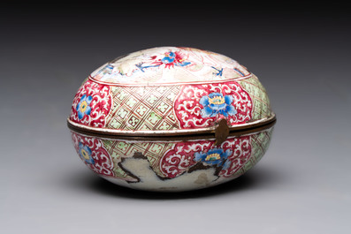 A Chinese Canton enamel 'Long Mu and a dragon' oval cosmetic box, 18th C.