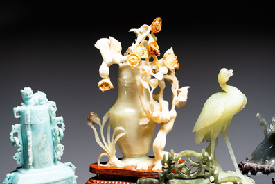 A collection of 26 Chinese jadeite, rock crystal, turquoise, agate and other hardstone carvings, 19/20th C.