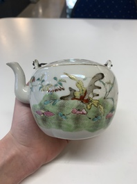 A collection of nine Chinese blue, white and famille rose wares, 18/19th C.