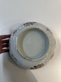 A collection of 22 Chinese blue, white, famille rose and Imari-style wares, 18th C.