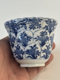 16 Chinese blue and white wares, Ming/Qing