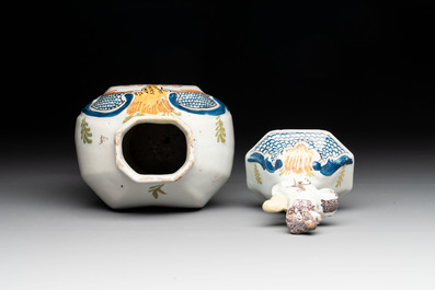 A polychrome Dutch Delft garniture of five vases with the portrait of William I of The Netherlands, early 19th C.