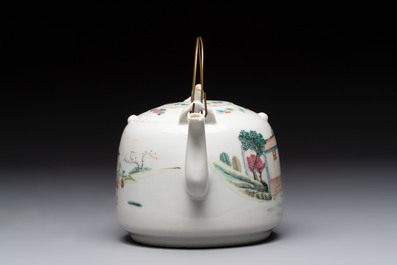 Four Chinese famille rose teapots, Luo Yong Sheng Hao 罗永盛号 mark, 20th C.