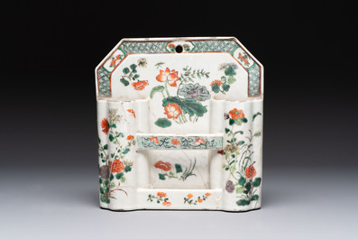A Chinese famille verte hanging chopstick holder, a gilt bronze-mounted Imari-verte square flask and a wucai bowl, Kangxi and later