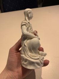 Two Chinese Dehua blanc de Chine figures of Guanyin, 19/20th C.