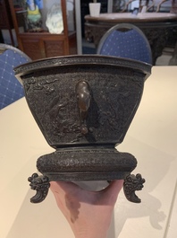 A Chinese bronze ritual wine vessel and a Japanese jardini&egrave;re, 17/19th C.