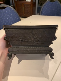 A Chinese bronze ritual wine vessel and a Japanese jardini&egrave;re, 17/19th C.