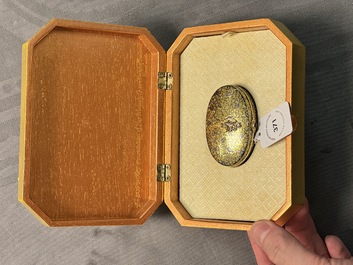 A fine Thai gilt silver box and cover, 20th C.