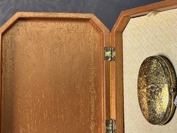 A fine Thai gilt silver box and cover, 20th C.