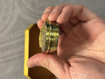 A fine Thai gilt silver box and cover, 20th C.