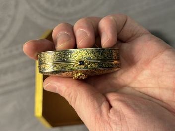 A fine Thai gilt silver box and cover, 20th C.