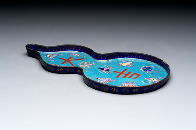 A fine Chinese Canton enamel double-gourd-shaped 'Da Ji 大吉' tray, Jiaqing