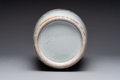 A Chinese qianjiang cai 'Taoist' vase, signed Wang Xingli 汪興黎, 19/20th C.