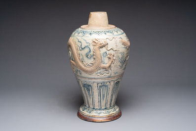 A large Annamese or Vietnamese blue and white inscribed altar vase, 16th C.