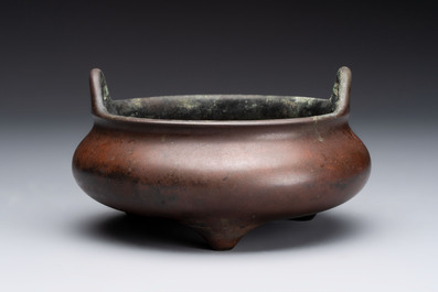 A Chinese bronze tripod censer, Xuande mark, 17/18th C.