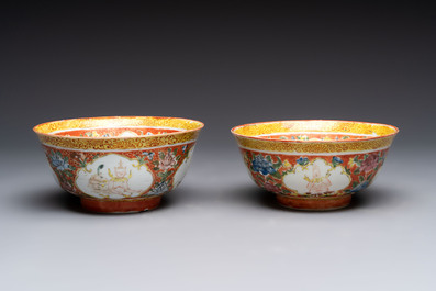 Two pairs of Chinese polychrome Bencharong bowls for the Thai market, 19th C.