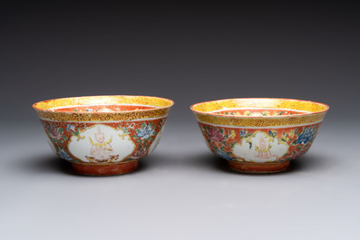 Two pairs of Chinese polychrome Bencharong bowls for the Thai market, 19th C.
