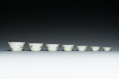 A set of seven Chinese famille rose nesting bowls with narrative design, Daoguang