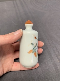 Three Chinese famille rose snuff bottles with figural design, Zhengde mark, 19th C.