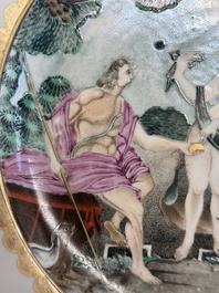 A fine Chinese famille rose 'The judgement of Paris' plate, Qianlong