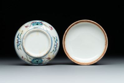 A diverse group of 12 Chinese snuff bottles and three covered seal paste boxes, Qianlong and Daoguang marks, 19th C.