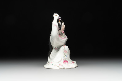 A Chinese famille rose group of Zhao Gongming 趙公明 and a figure of a goddess, Deng Yifu 鄧義福 mark, 19/20th C.