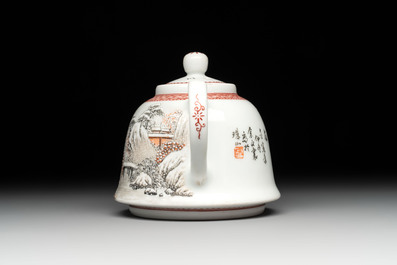Two Chinese famille rose vases and a covered teapot, Yongzheng and Qianlong mark, signed Yu Wenhuan 余文環, 20th C.