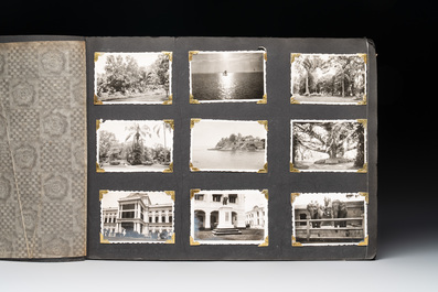 (Graphic content!) A photo album with sights of China and post-war scenes, 20th C.